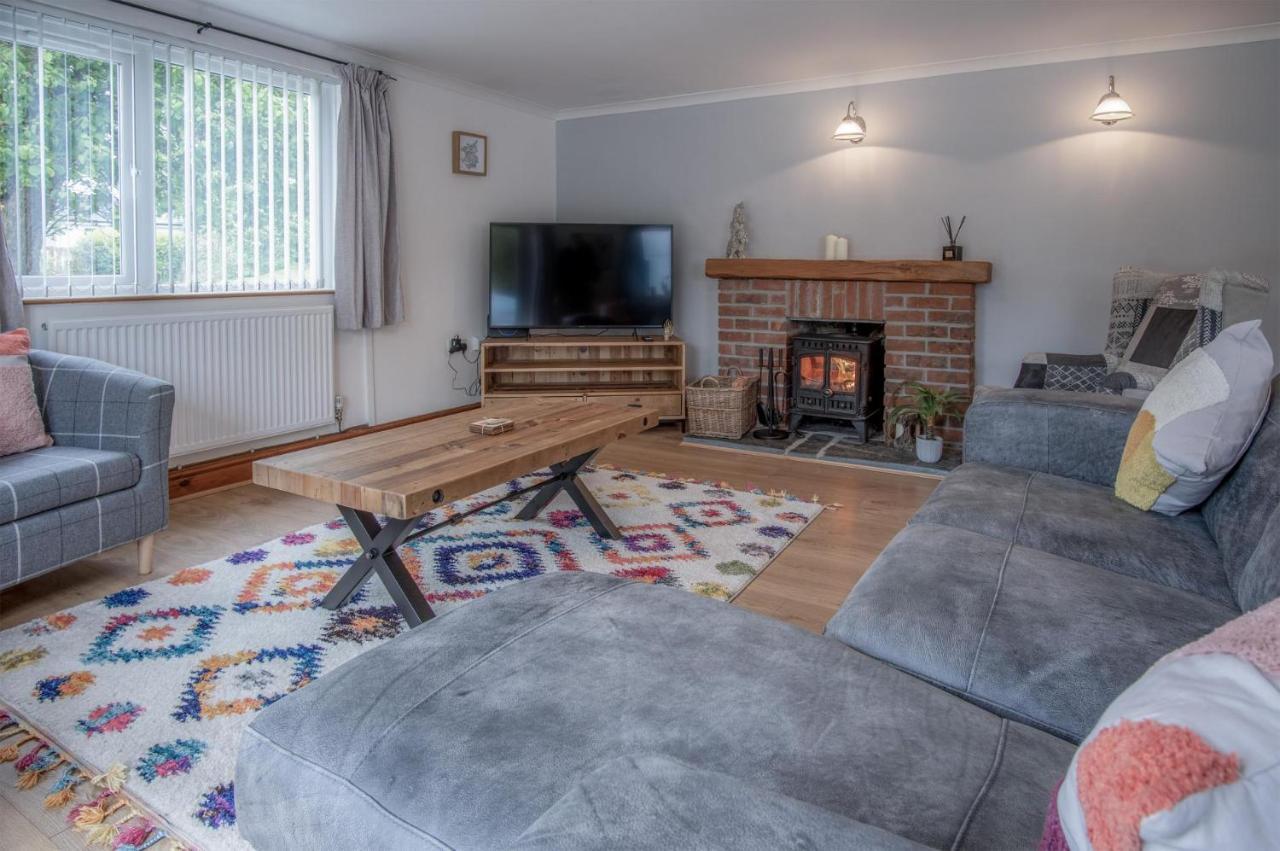 Tucking Mill - 3 Bedroom Holiday Home - Stepaside Stepaside  Dış mekan fotoğraf